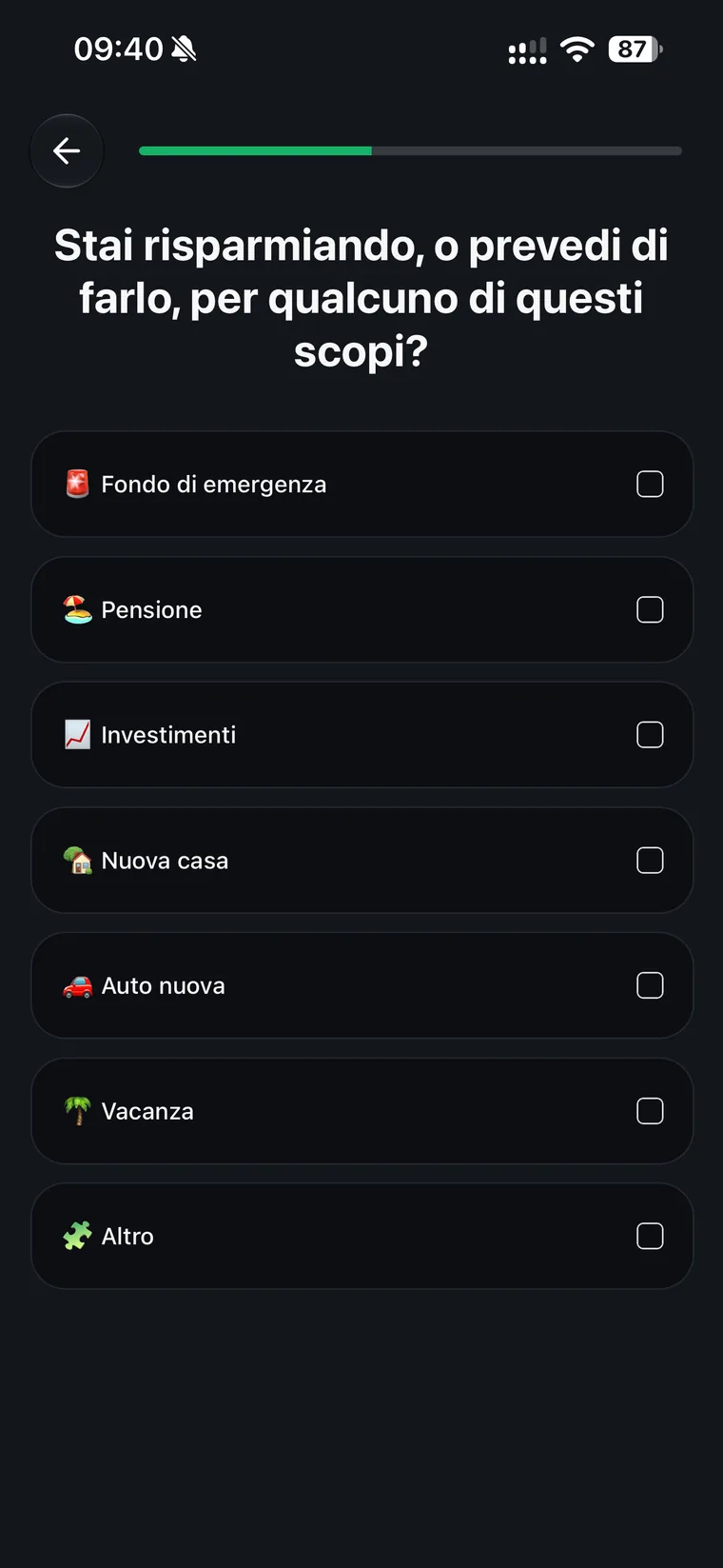Domanda dell'onboarding di Spendee sugli scopi del risparmio con fondo di emergenza, pensione, investimenti, nuova casa, auto nuova, vacanza e altro